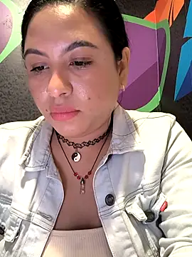 Francesca ferrari online show from 10/04/25, 06:39