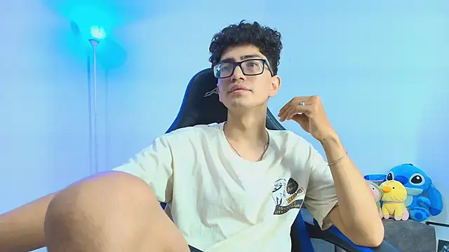 TylerWhite  online show from 10/09/25, 06:22