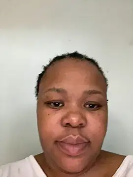 Snapshot of Mandy-101 chatting on 02/18/25, 10:38 Mandy-101 online show from 02/18/25, 10:38