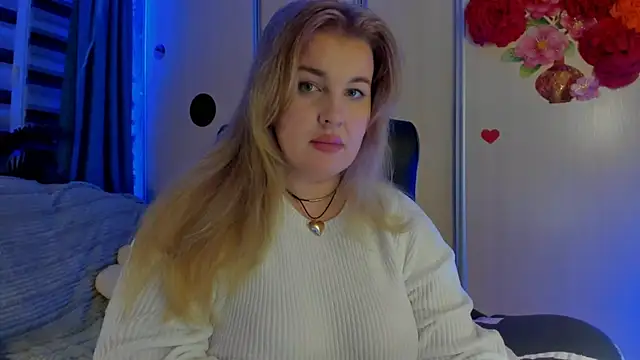 CoraSwon online show from 11/13/25, 10:08