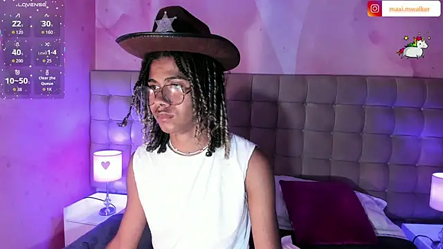 Maxim-Walker online show from 10/07/25, 06:32