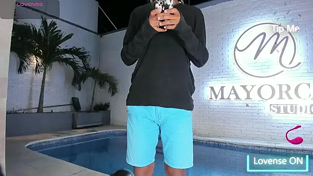 Maxim-Walker online show from 10/10/25, 06:12