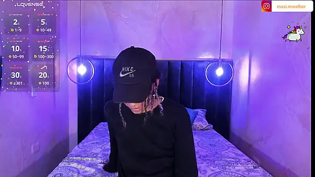 Maxim-Walker online show from 11/03/25, 03:08