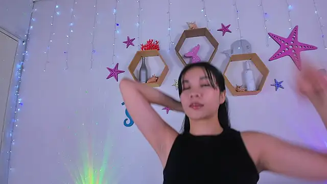 Snapshot of Emiily_Parkerr chatting on 09/17/25, 03:19 Emiily Parkerr online show from 09/17/25, 03:19