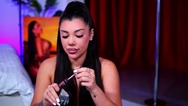 Snapshot of NatyDesiree chatting on 11/14/25, 10:03 NatyDesiree online show from 11/14/25, 10:03