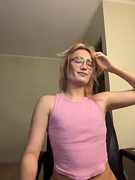 CuteYukiKun online show from 10/13/25, 05:35