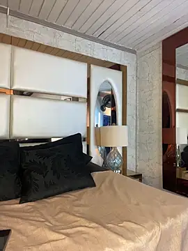 Snapshot of ALAN_SANTHOS chatting on 11/08/25, 10:19 ALAN SANTHOS online show from 11/08/25, 10:19