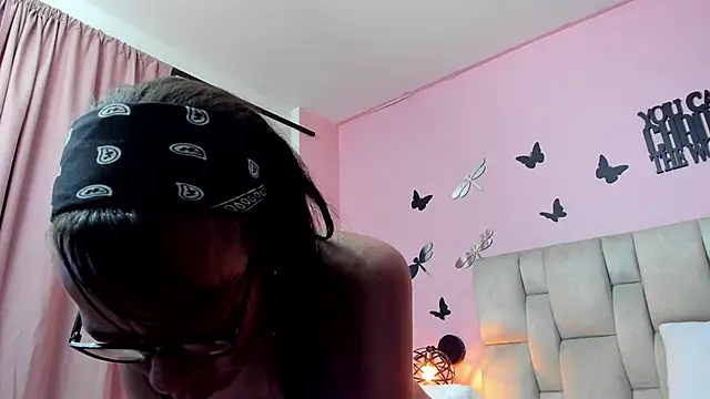daniela xue online show from 01/24/25, 01:56