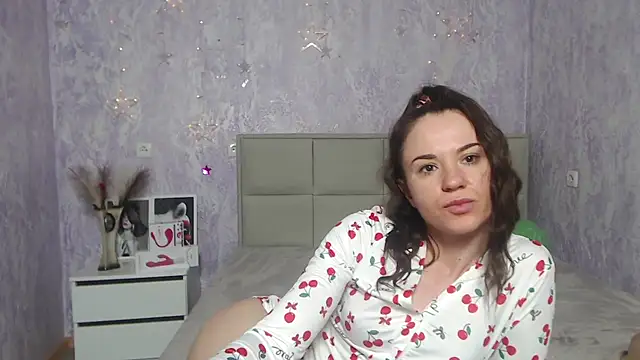 KaraCriegs online show from 01/30/25, 04:16