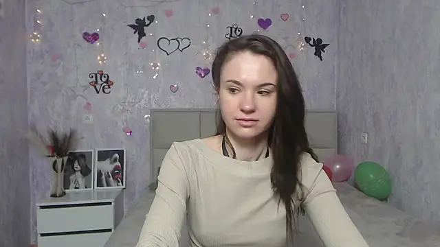 KaraCriegs online show from 02/04/25, 06:49