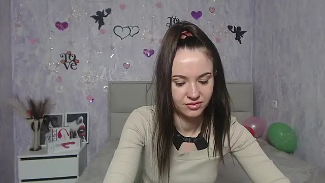KaraCriegs online show from 02/05/25, 01:58