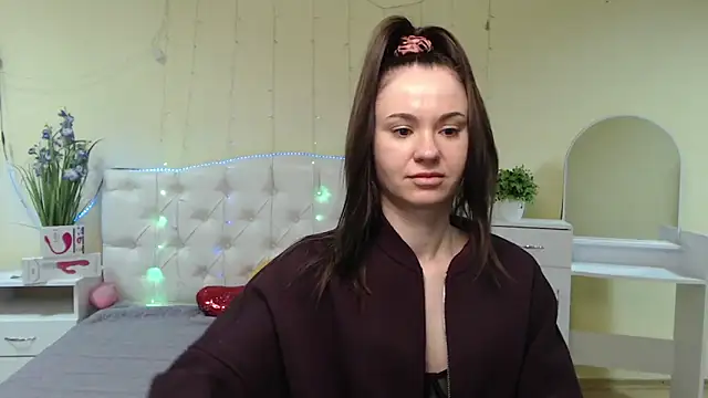 KaraCriegs online show from 02/07/25, 01:36