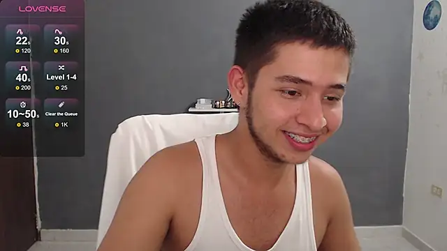Snapshot of harold_18_ chatting on 02/19/25, 06:10 harold 18 online show from 02/19/25, 06:10