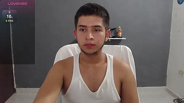 Snapshot of harold_18_ chatting on 02/19/25, 09:14 harold 18 online show from 02/19/25, 09:14