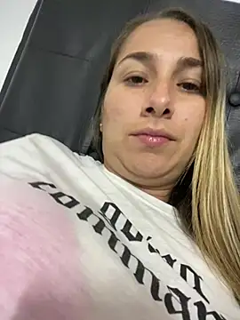 Iris love18 online show from 02/14/25, 01:02