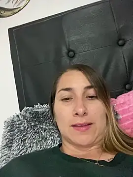 Iris love18 online show from 02/23/25, 03:13