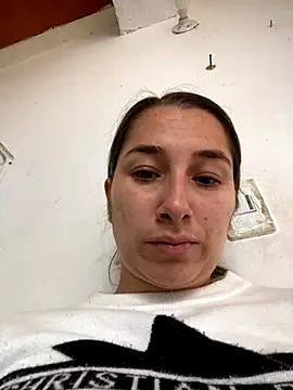 Iris love18 online show from 11/17/25, 01:28