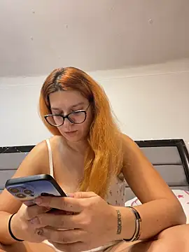 Snapshot of NadiraNoor chatting on 12/09/24, 04:58 NadiraNoor online show from 12/09/24, 04:58