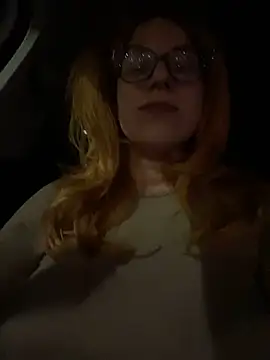 Snapshot of NadiraNoor chatting on 01/10/25, 10:15 NadiraNoor online show from 01/10/25, 10:15