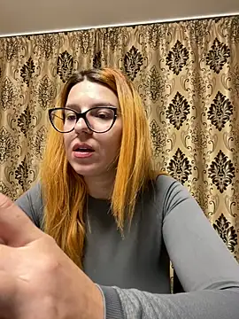 Snapshot of NadiraNoor chatting on 01/17/25, 06:44 NadiraNoor online show from 01/17/25, 06:44