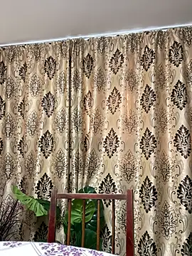 Snapshot of NadiraNoor chatting on 01/28/25, 10:45 NadiraNoor online show from 01/28/25, 10:45