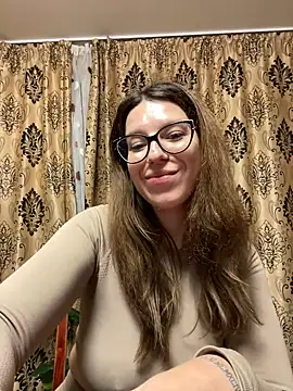 Snapshot of NadiraNoor chatting on 03/07/25, 10:32 NadiraNoor online show from 03/07/25, 10:32