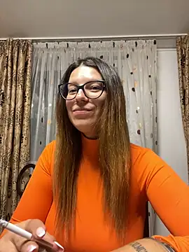 Snapshot of NadiraNoor chatting on 09/10/25, 09:48 NadiraNoor online show from 09/10/25, 09:48