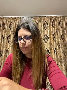 Snapshot of NadiraNoor chatting on 09/11/25, 10:10 NadiraNoor online show from 09/11/25, 10:10