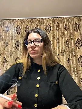 Snapshot of NadiraNoor chatting on 10/02/25, 10:39 NadiraNoor online show from 10/02/25, 10:39