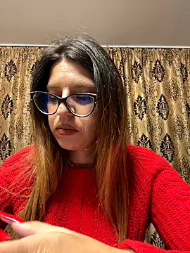 Snapshot of NadiraNoor chatting on 10/05/25, 07:56 NadiraNoor online show from 10/05/25, 07:56