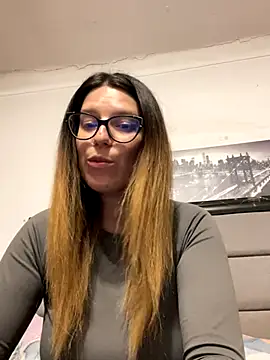 Snapshot of NadiraNoor chatting on 10/11/25, 10:30 NadiraNoor online show from 10/11/25, 10:30