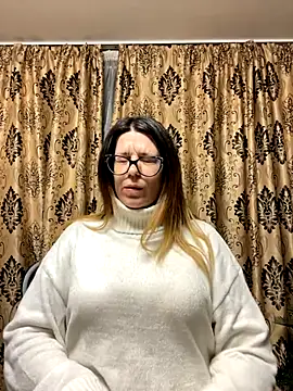 Snapshot of NadiraNoor chatting on 10/15/25, 09:15 NadiraNoor online show from 10/15/25, 09:15