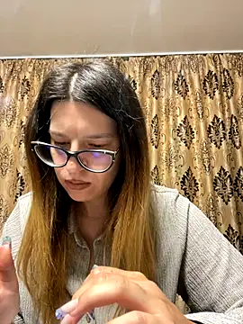 Snapshot of NadiraNoor chatting on 10/18/25, 04:41 NadiraNoor online show from 10/18/25, 04:41