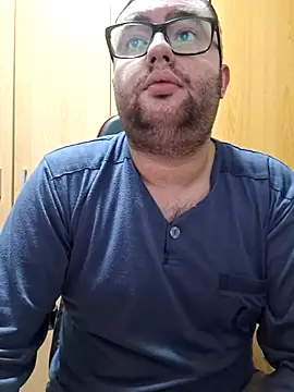 Javier bear online show from 11/15/25, 10:48