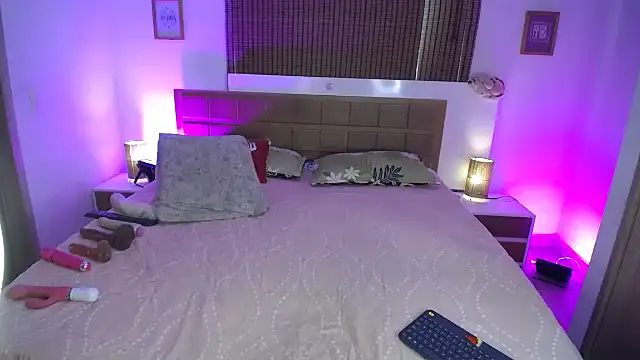 ShanonLe online show from 12/09/24, 06:57