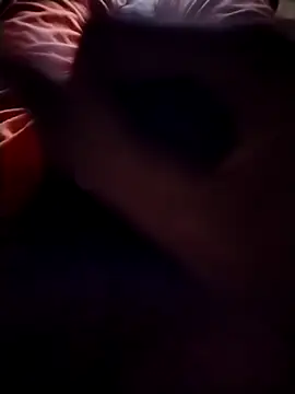 Snapshot of Luiz_097 chatting on 09/27/25, 05:45 Luiz 097 online show from 09/27/25, 05:45