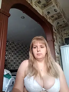 Lady nice cat online show from 09/15/25, 03:06