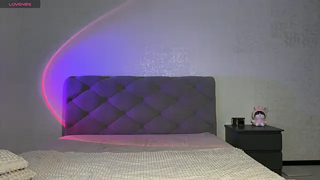 GracefulCharm online show from 10/09/25, 10:41