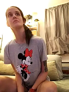 LauraBaby online show from 11/29/25, 07:06