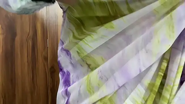 Snapshot of julie_08 chatting on 10/27/25, 06:12 julie 08 online show from 10/27/25, 06:12