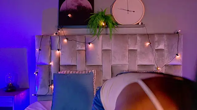 nahomi campbell online show from 10/18/25, 07:36