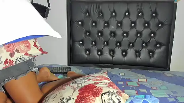 Snapshot of miss-jackson1 chatting on 01/30/25, 02:27 miss-jackson1 online show from 01/30/25, 02:27