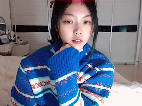 Snapshot of -Lucky_Girl chatting on 01/02/25, 09:22 -Lucky Girl online show from 01/02/25, 09:22