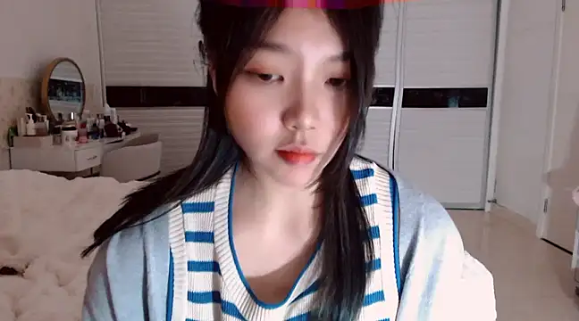 Snapshot of -Lucky_Girl chatting on 01/16/25, 02:41 -Lucky Girl online show from 01/16/25, 02:41