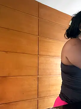 emmyjhonson07 online show from 10/07/25, 01:52