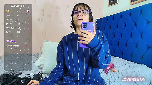 shybutdirtygirrll online show from 12/07/24, 12:24