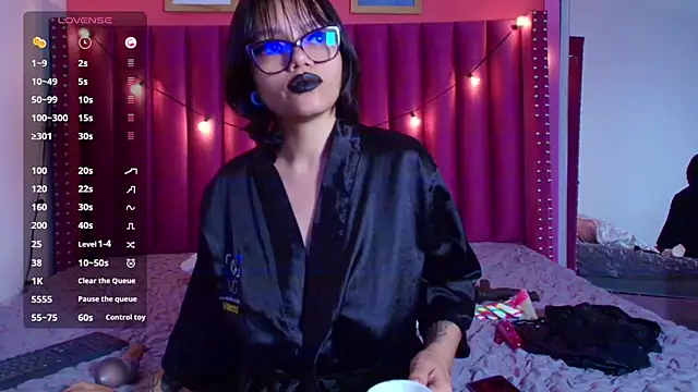 shybutdirtygirrll online show from 01/31/25, 10:42