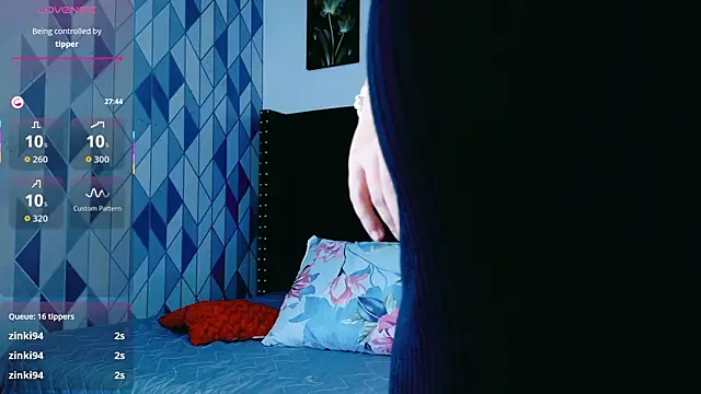 shybutdirtygirrll online show from 11/13/25, 07:35