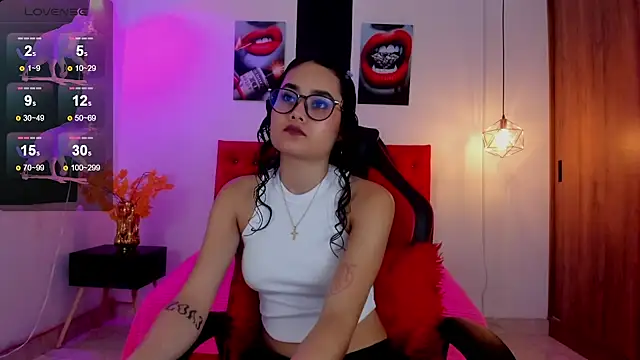 Snapshot of kathy1_sc chatting on 12/14/24, 12:33 kathy1 sc online show from 12/14/24, 12:33