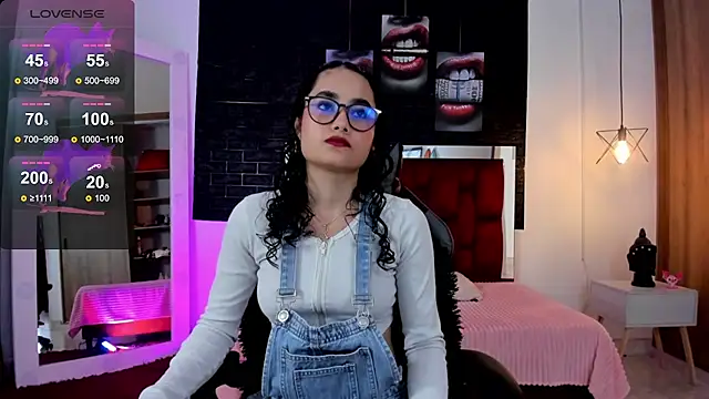 Snapshot of kathy1_sc chatting on 02/15/25, 06:44 kathy1 sc online show from 02/15/25, 06:44